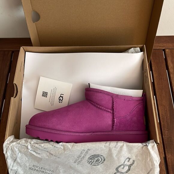 UGG Classic Ultra Mini Booties Mangosteen USA Women Size 7/UK 5/EU 38 - Picture 14 of 15